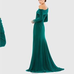 New ~ MAC DUGGAL 12231 
Green Beaded Cuff Drop Shoulder Faux Wrap Gown ~ 0